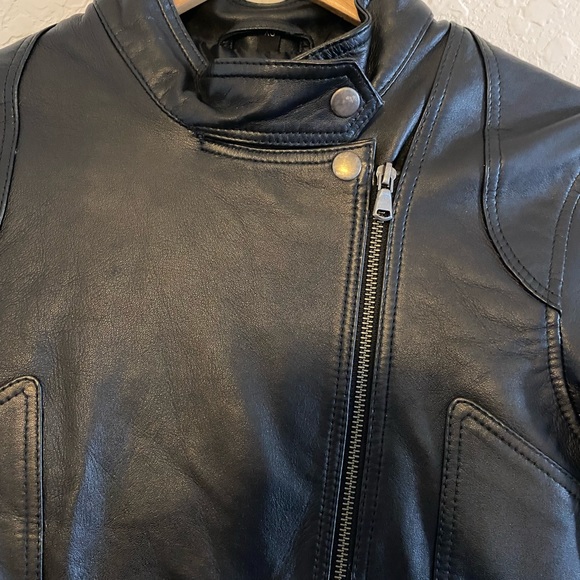 VINTAGE MOTORCYCLE Biker JACKET quality leather no size tag but is size XS-small - Picture 2 of 12
